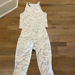Sz small Athleta pants and top
